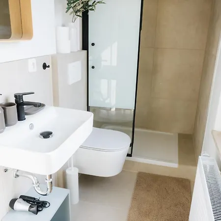 Raum Life - Helles Zum Wohlfuehlen Ideal Fuer Gruppen Apartmán Straubing