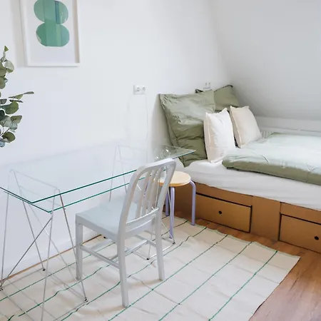 Raum Life - Helles Zum Wohlfuehlen Ideal Fuer Gruppen Apartman Straubing